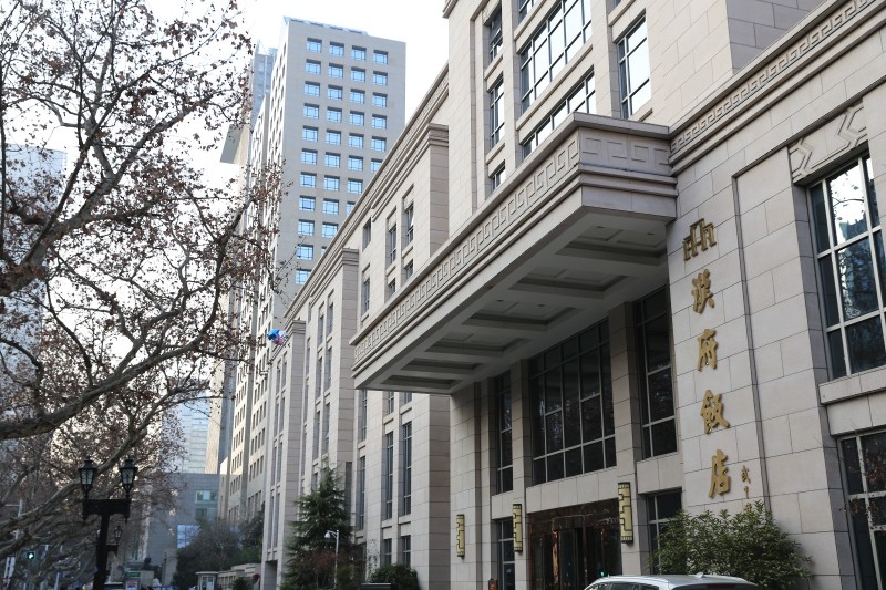 酒店哥哥,免费帮订会场,省钱省力