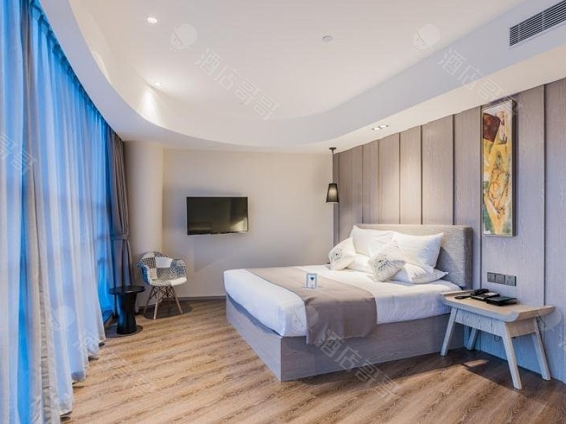 扉缦酒店(青岛城阳春和广场店)