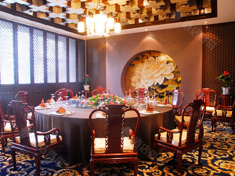 豪华餐厅雅间