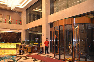 九龙国际大酒店大堂