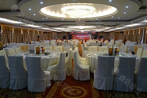 武汉两江游览-夜游长江(游船会议)东湖号豪华游