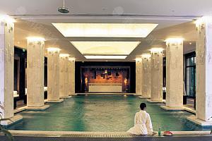 酒店泳池