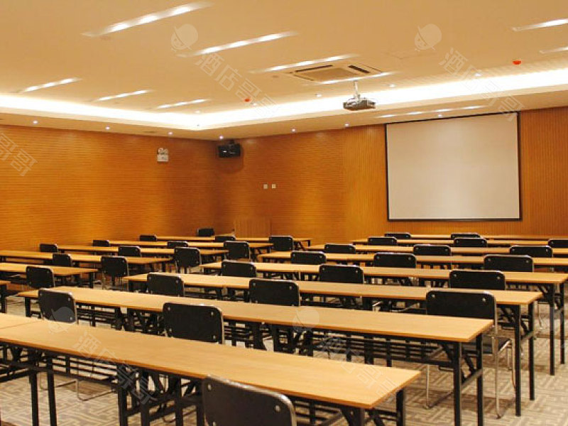 会议厅-课桌布置