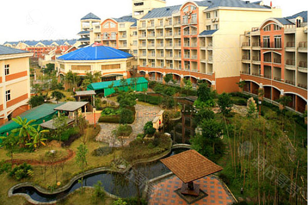 重庆东方山水假日酒店