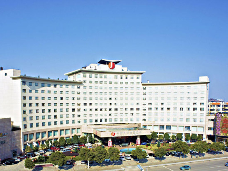 岳阳华瑞丹枫建国饭店,预定会议室,会议场地,团房【场地照片】-酒店