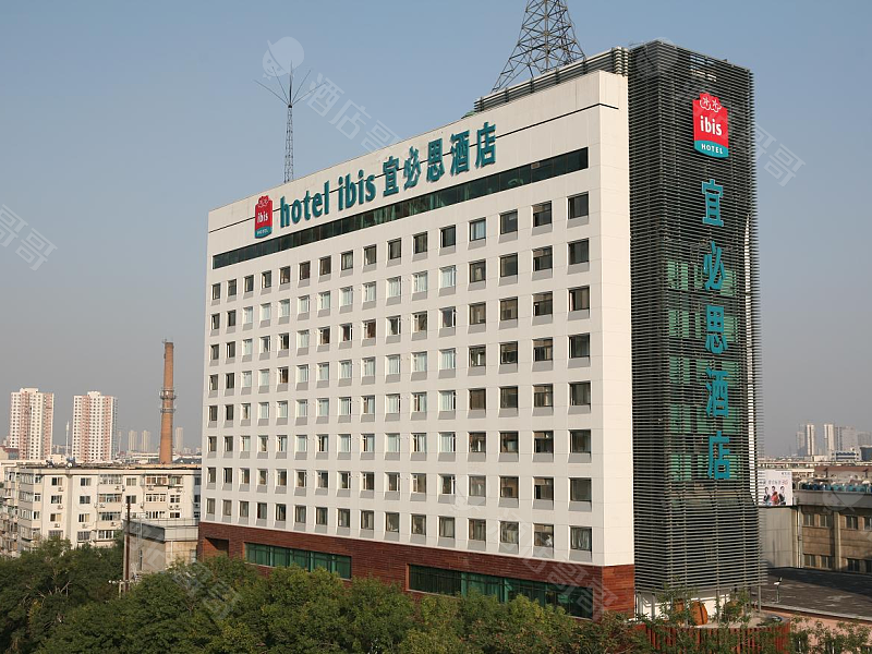 天津火车站宜必思酒店