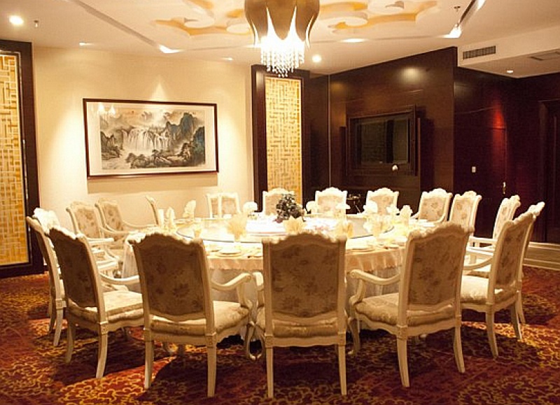 吉林松原石油大厦