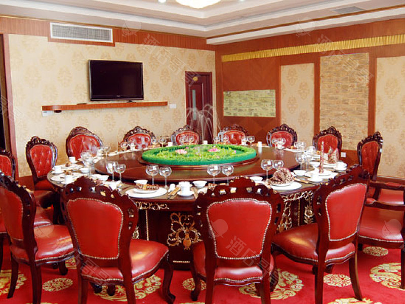 济南 三星/舒适会场  济南金荷花园商务酒店会场