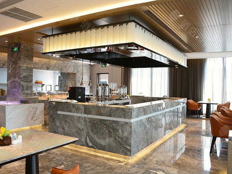 上海浦东川沙地铁站万信酒店