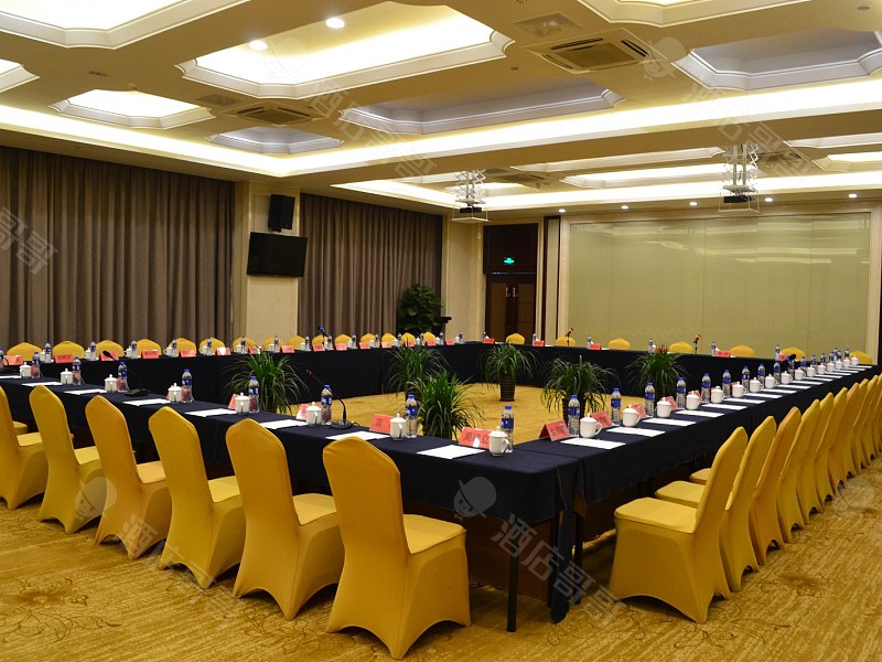 合肥 四星/高档会场  合肥中心智选假日酒店会场 全部( 18) 会议室( 5