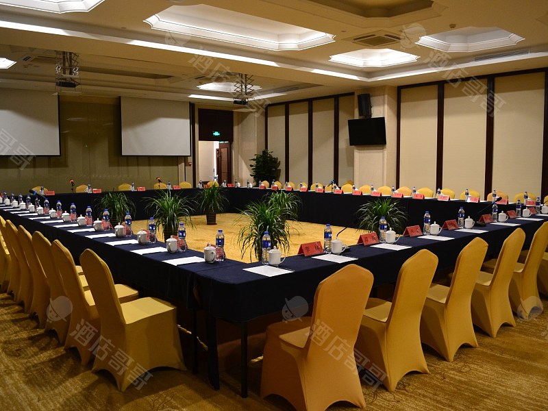 合肥中心智选假日酒店,预定会议室,会议场地,团房【场地照片】-酒店