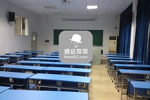 上海立信会计金融学院(徐汇校区)会议场地-课桌式