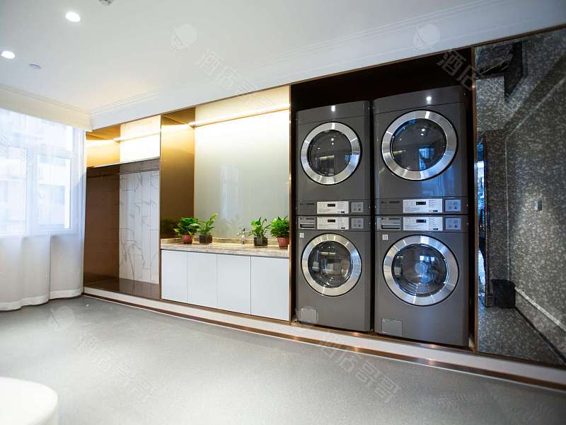 自助洗衣房