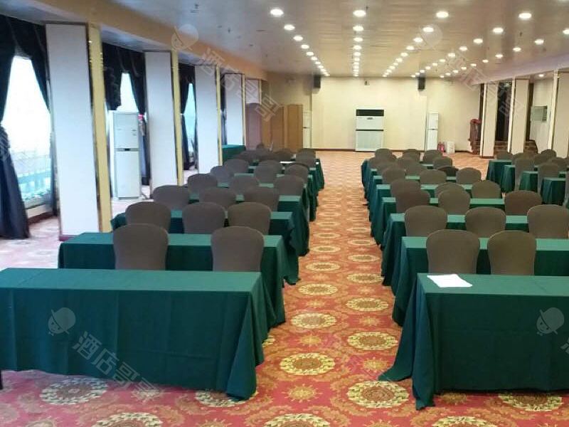 武汉湖滨花园酒店