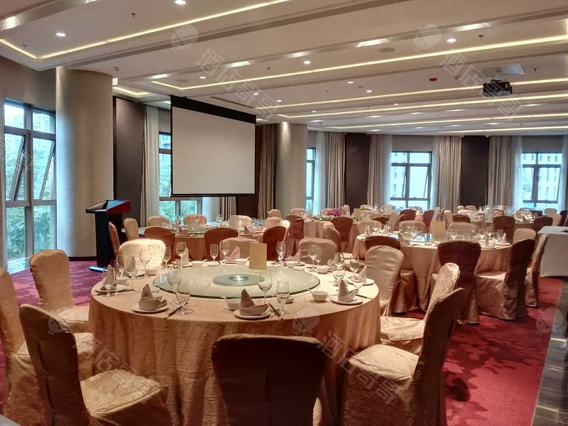 南京华泰万丽酒店