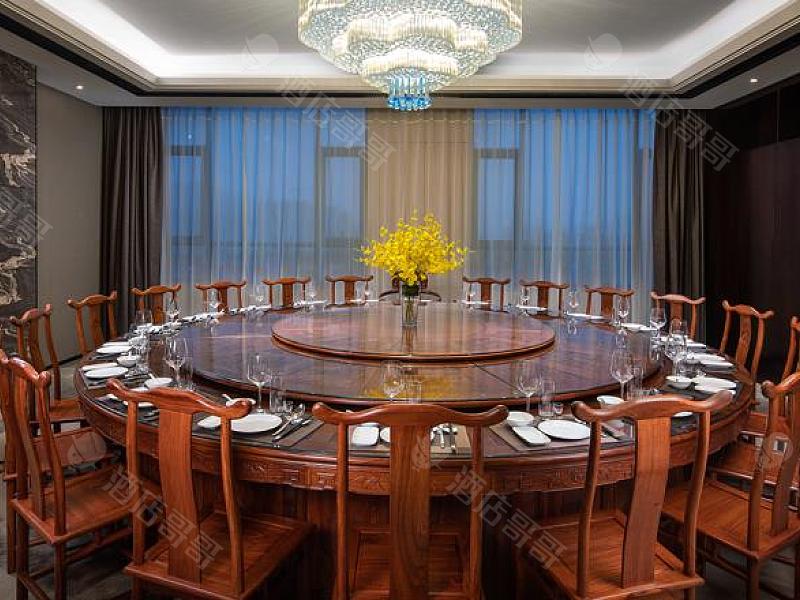 新郑景瑞华美达酒店